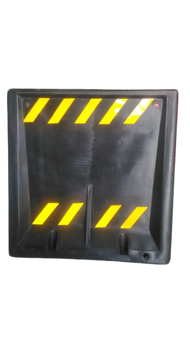 Road Fences : 1850(L) x 410(W) x 1885(H) mm