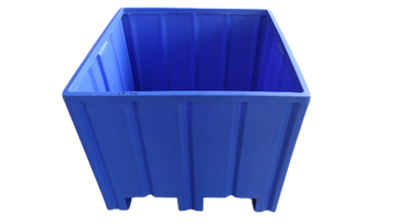 Roto Molded Palletised Crate With 3 Runners